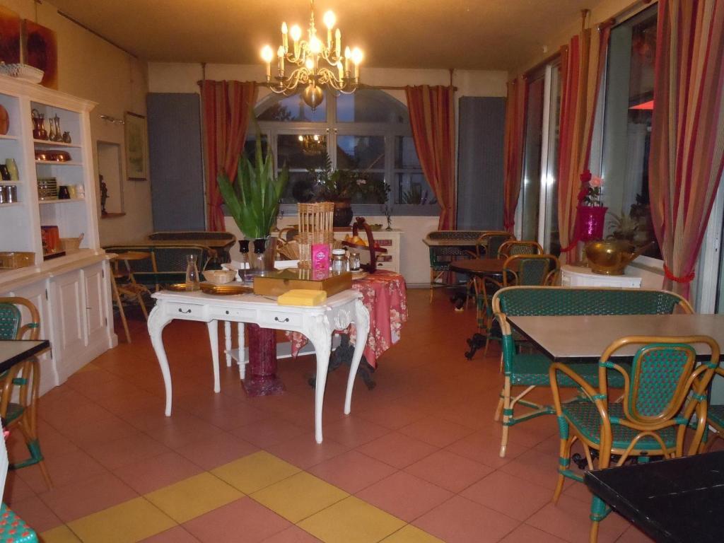 La Croix Blanche Hotel Montrichard Luaran gambar